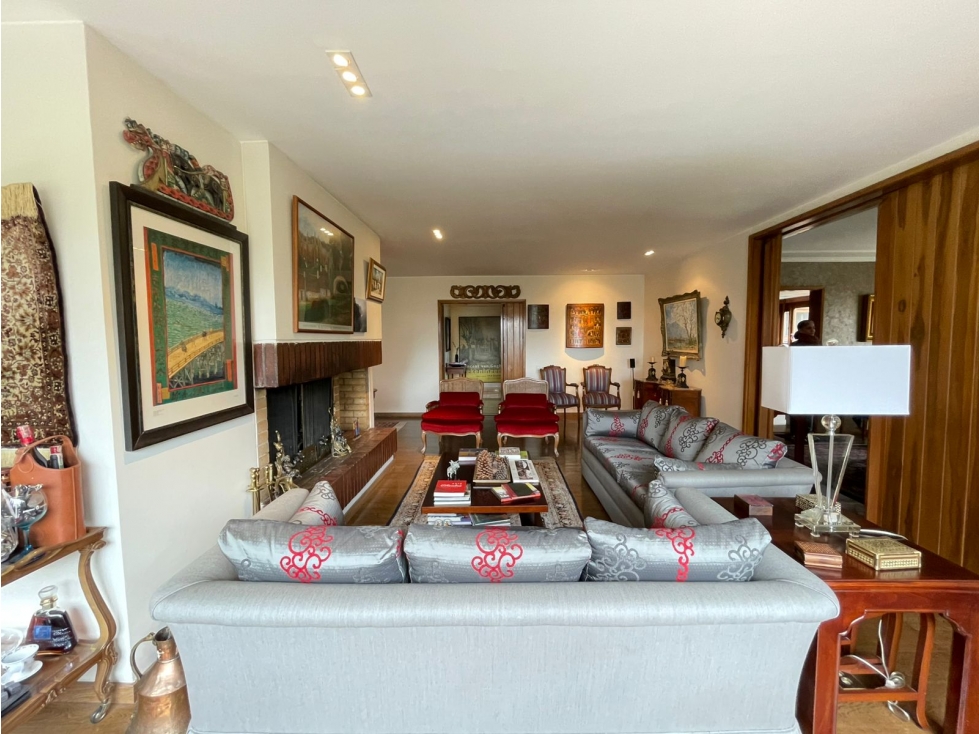 VENDO EXCLUSIVO APARTAMENTO DE SALMONA EN ROSALES. 287 M2 + 20 T
