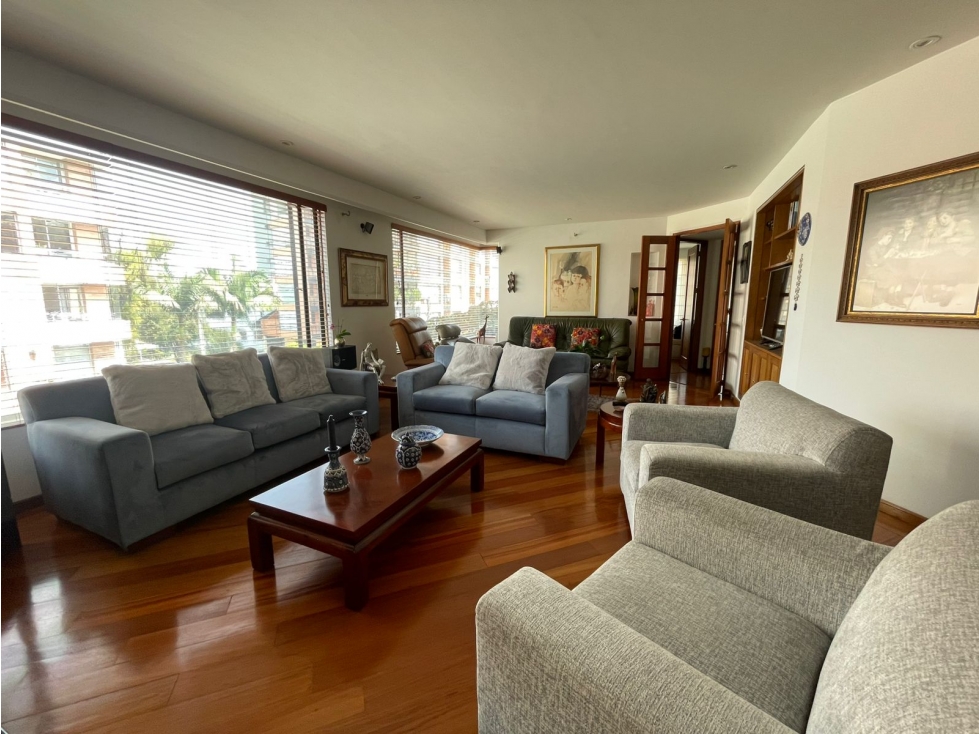 VENDO LINDO APARTAMENTO EN CHICÓ NAVARRA 184 M2