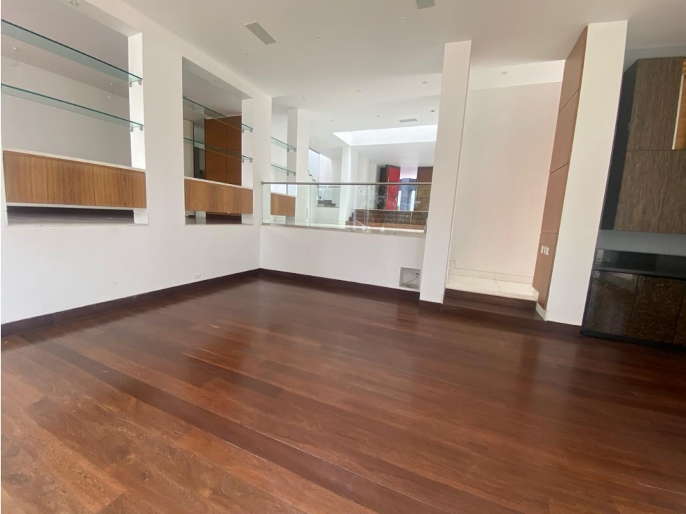 SE VENDE Y ARRIENDA CASA EN CHICÓ ALTO 830m2 — foto 5