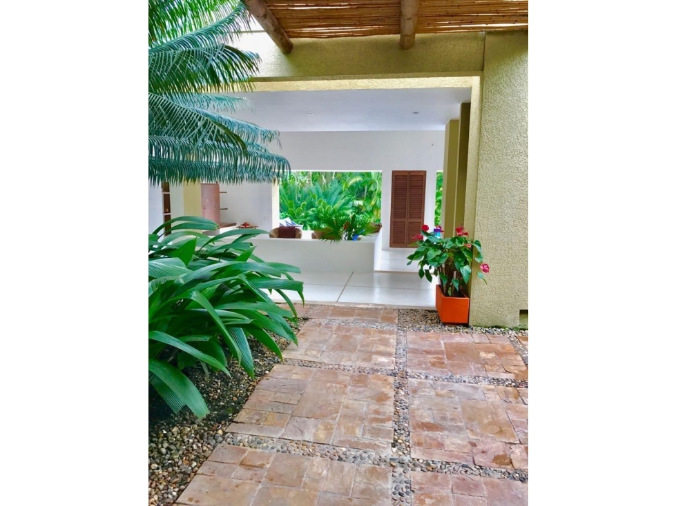 ARRIENDO CASA AMX 07. 4 CUARTOS - 3