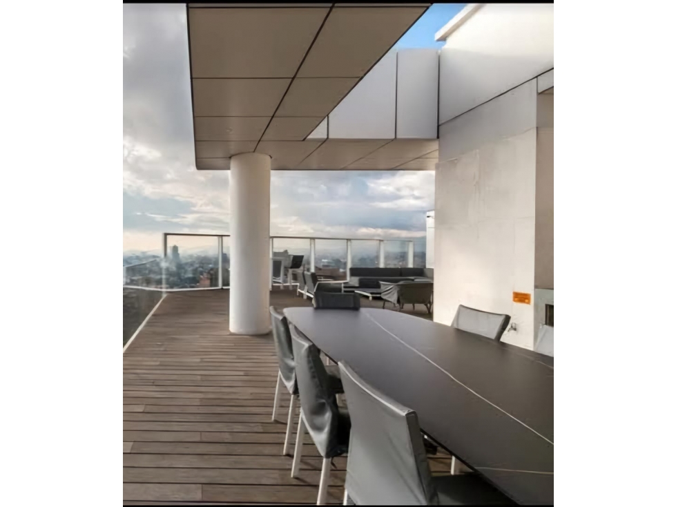 OFREZCO APTO CON BALCÓN EN CHICÓ SEMINARIO. 363 M2