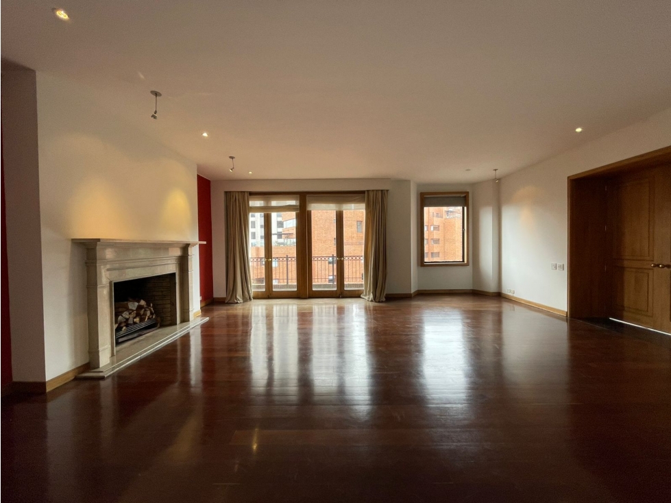 VENTA / ARRIENDO ESPECTACULAR APTO EN EL NOGAL Área: 600 M2 — foto 2
