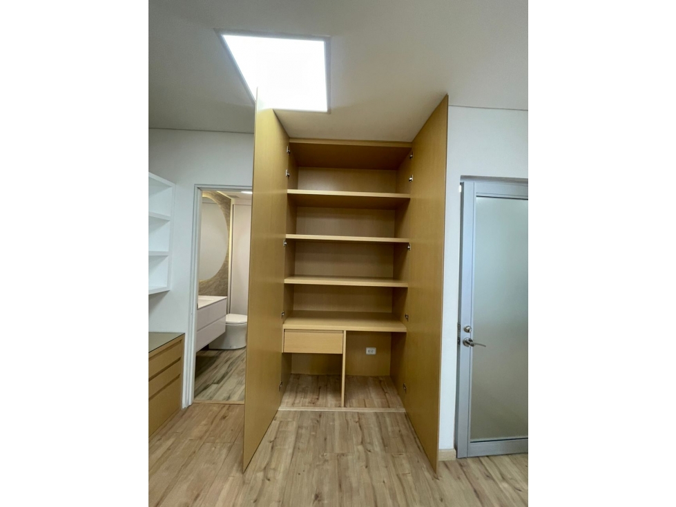 SE VENDE Y ARRIENDA OFICINA EN SANTA BARBARA 600m2 — foto 6