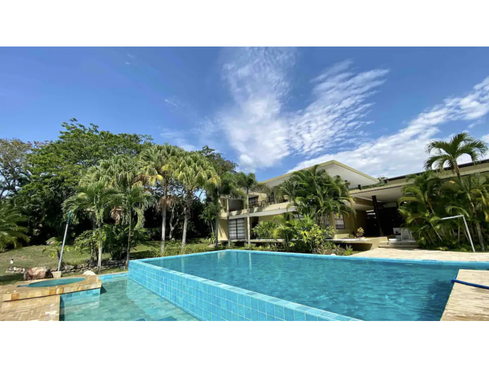 ARRIENDO CASA AMZ 07. 3 CUARTOS - 1