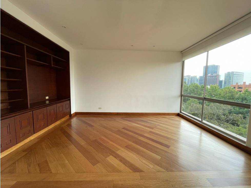 VENDO EXCLUSIVO APARTAMENTO EN USAQUEN. 300 M2 + 20 M2 DE BALCONES. — foto 5