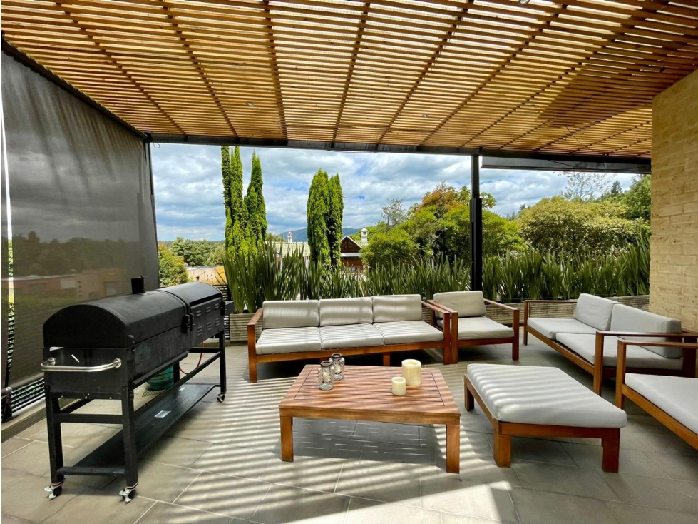 SE VENDE CASA EN APOSENTOS 480m2 TERRAZA - 4