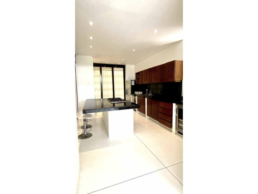 ARRIENDO CASA AMZ 07. 3 CUARTOS - 6