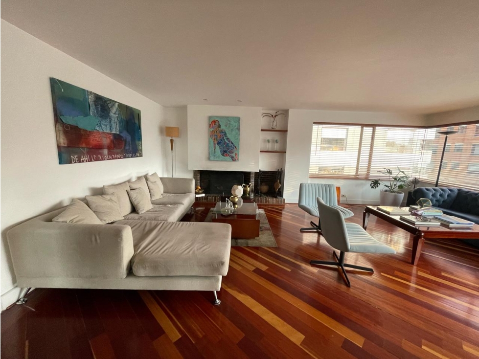 VENDO ARRIENDO AMPLIO APARTAMENTO EN LA CABRERA. 272 M2