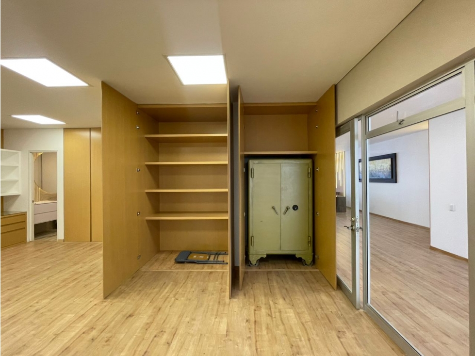SE VENDE Y ARRIENDA OFICINA EN SANTA BARBARA 600m2 — foto 5