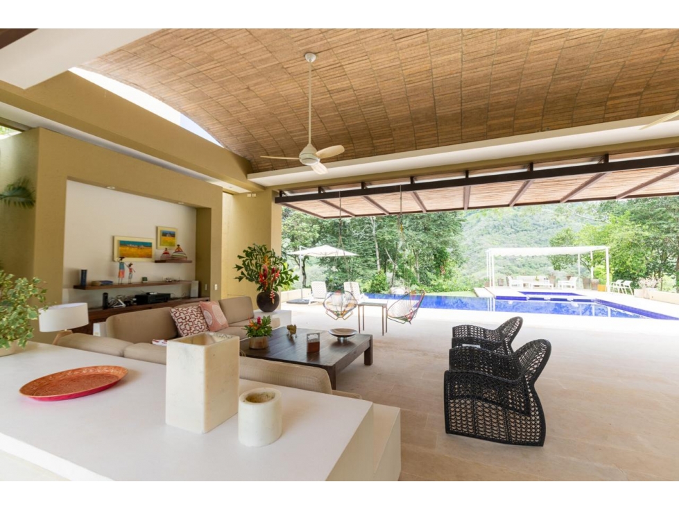 ARRIENDO CASA AMU 04. 4 CUARTOS - 5