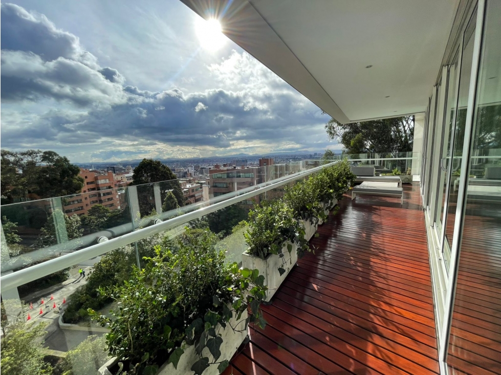 VENDO ARRIENDO EXCLUSIVO APARTAMENTO EN ROSALES. 363 M2 + 70 M2 T