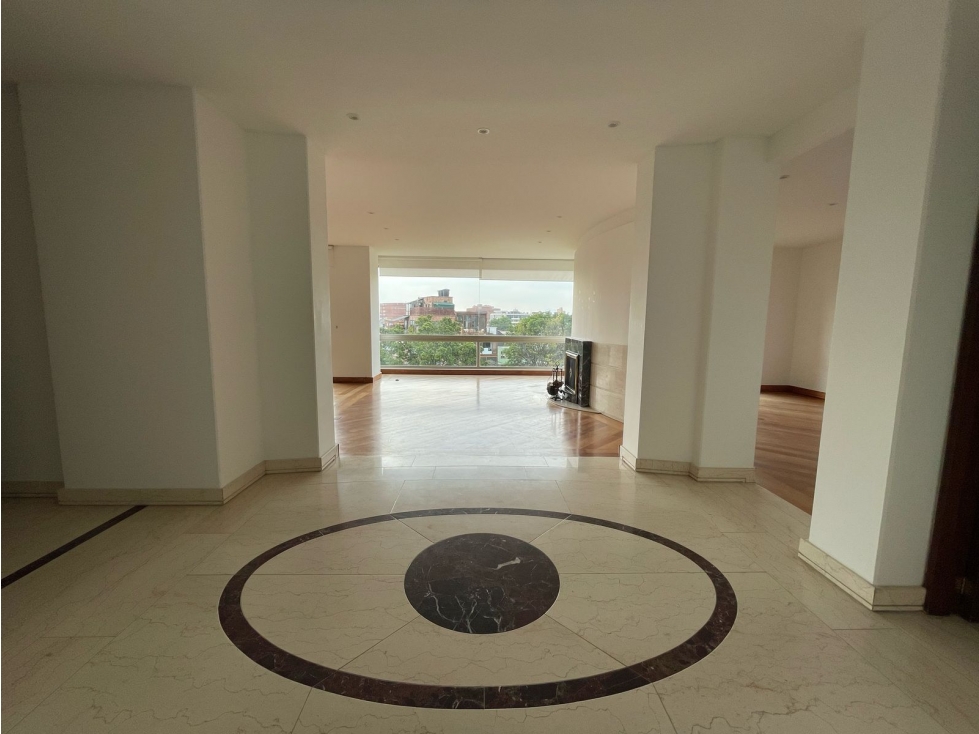 VENDO EXCLUSIVO APARTAMENTO EN USAQUEN. 300 M2 + 20 M2 DE BALCONES. — foto 2