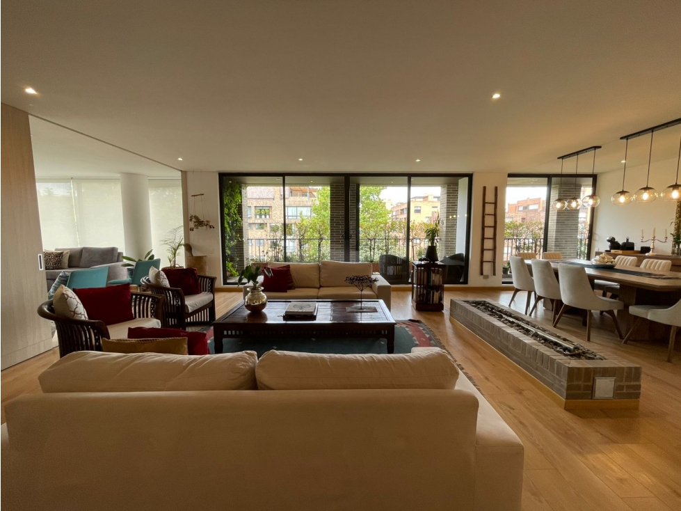VENDO EXCELENTE APARTAMENTO EN LA CAROLINA. 306 M2 + 10 M2 T — foto 2