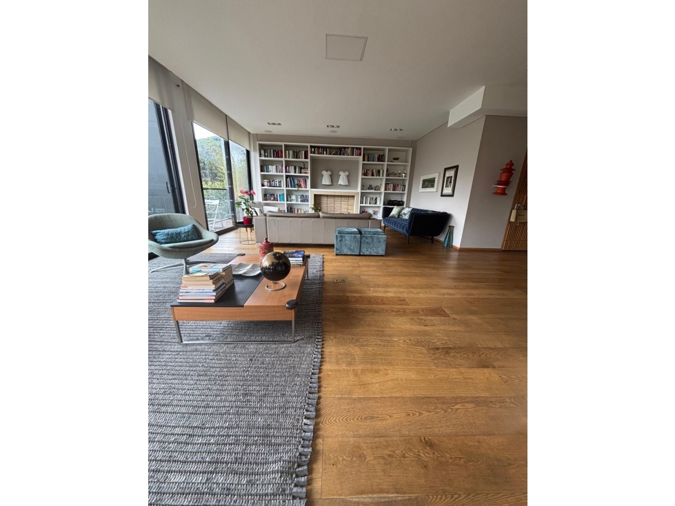 VENDO ELEGANTE APTO EN LA CABRERA CON VISTA A PARQUE. 267M2