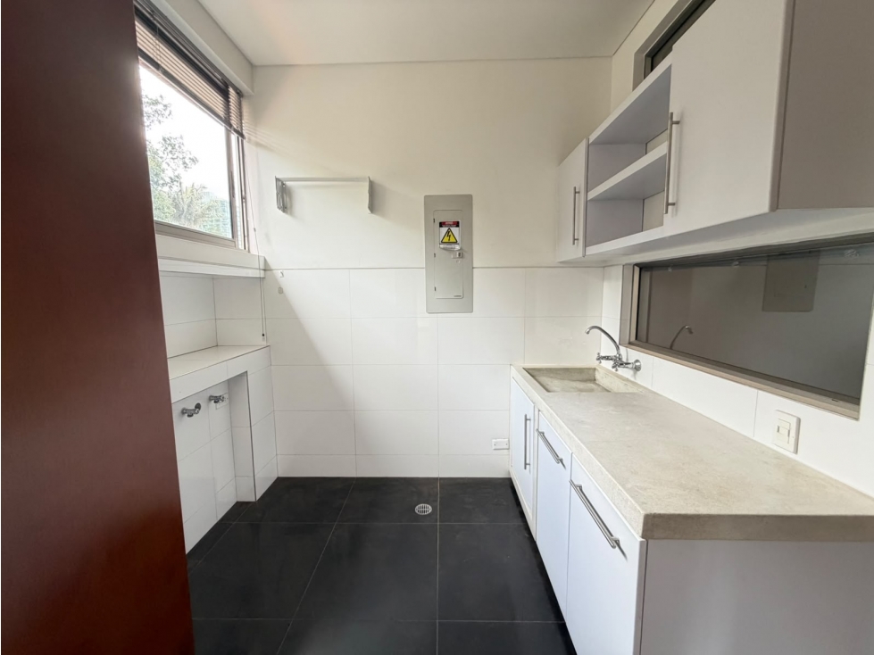 ARRIENDO ESPECTACULAR APARTAMENTO EN CHICÓ MUSEO 348 m2 — foto 6