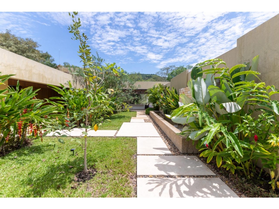 ARRIENDO CASA AMU 04. 4 CUARTOS - 4
