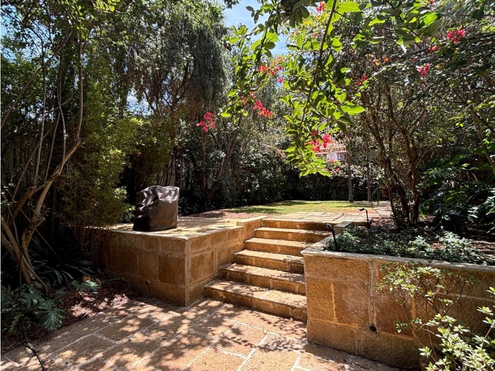 SE VENDE CASA EN VILLA DE LEYVA 575m2 JARDINES Y TERRAZAS 400m2