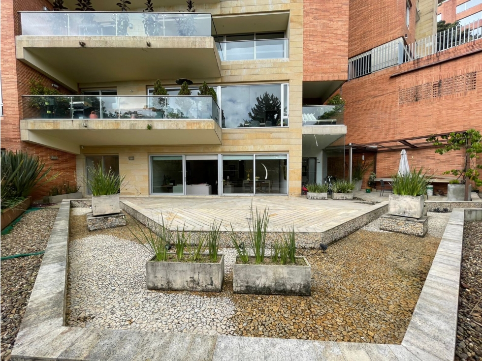 VENDO ARRIENDO EXCLUSIVO APTO EN ROSALES CON TERRAZAS. 331 M2 + 208 T
