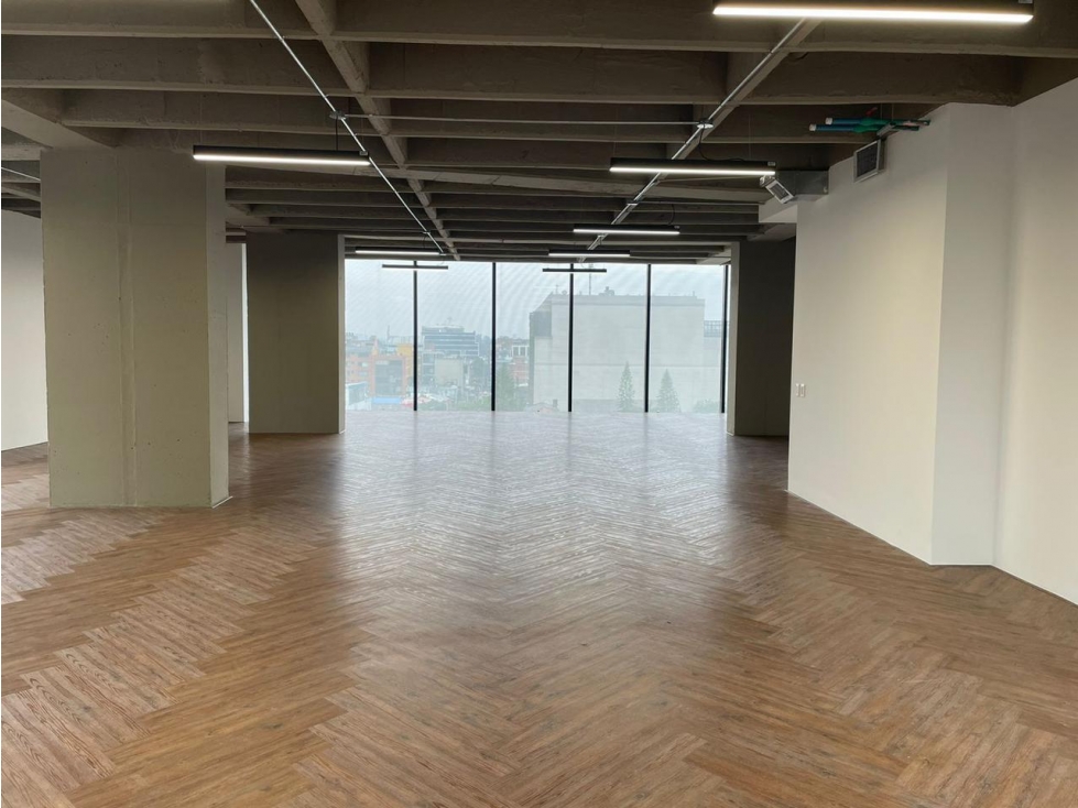 ARRIENDO EXCELENTE OFICINA EN EL RETIRO. 201 M2 — foto 2