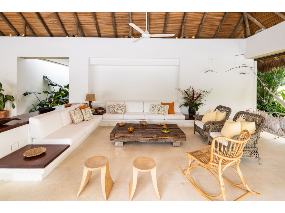 ARRIENDO CASA AMX 04. 4 CUARTOS - 5