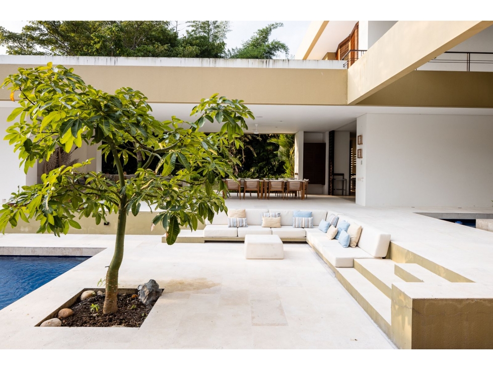 ARRIENDO CASA AMX 05. 4 CUARTOS - 2