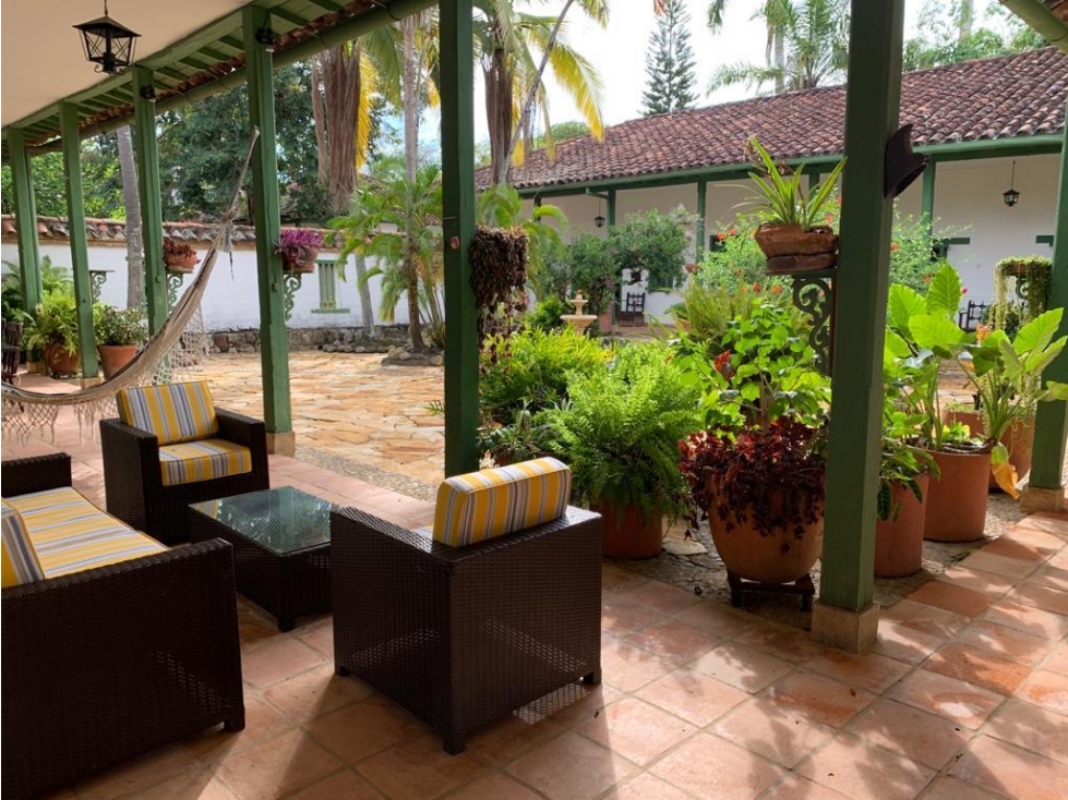 ARRIENDO HACIENDA EN ANAPOIMA. 10 CUARTOS. 20 PAX. - 6