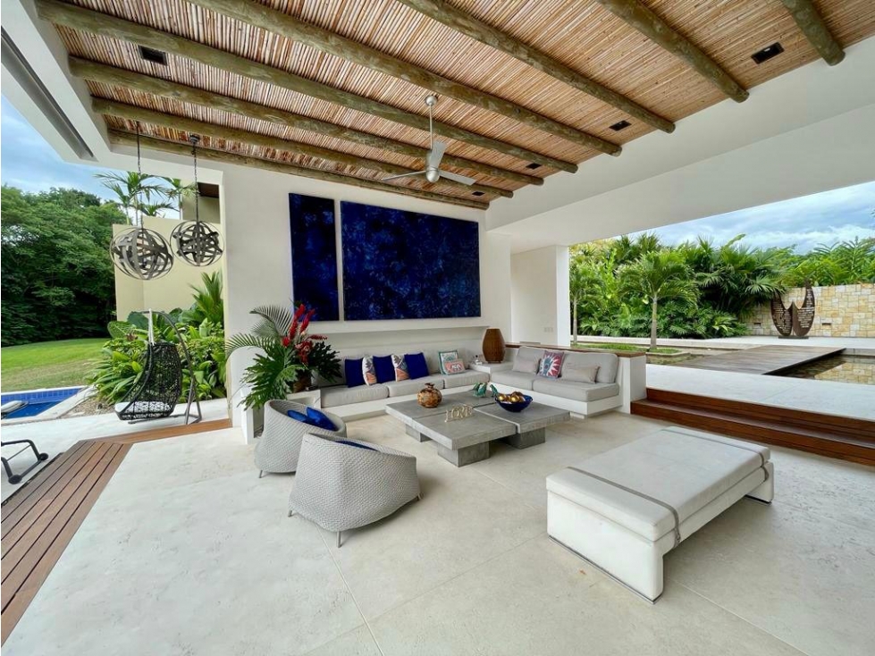 ARRIENDO CASA AMX 03. 3 CUARTOS - 2