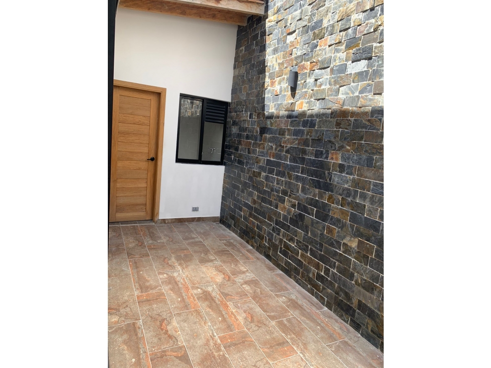 CASA EN VENTA, JARDINES DE LA COLOMBIERE, LA CEJA — foto 2
