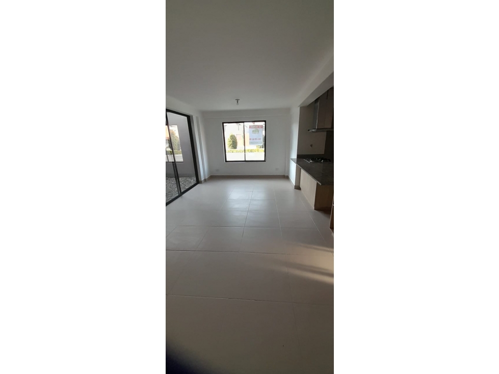 SE VENDE CASA,EN LA CEJA,URBANIZACION CIUDAD JARDIN — foto 2
