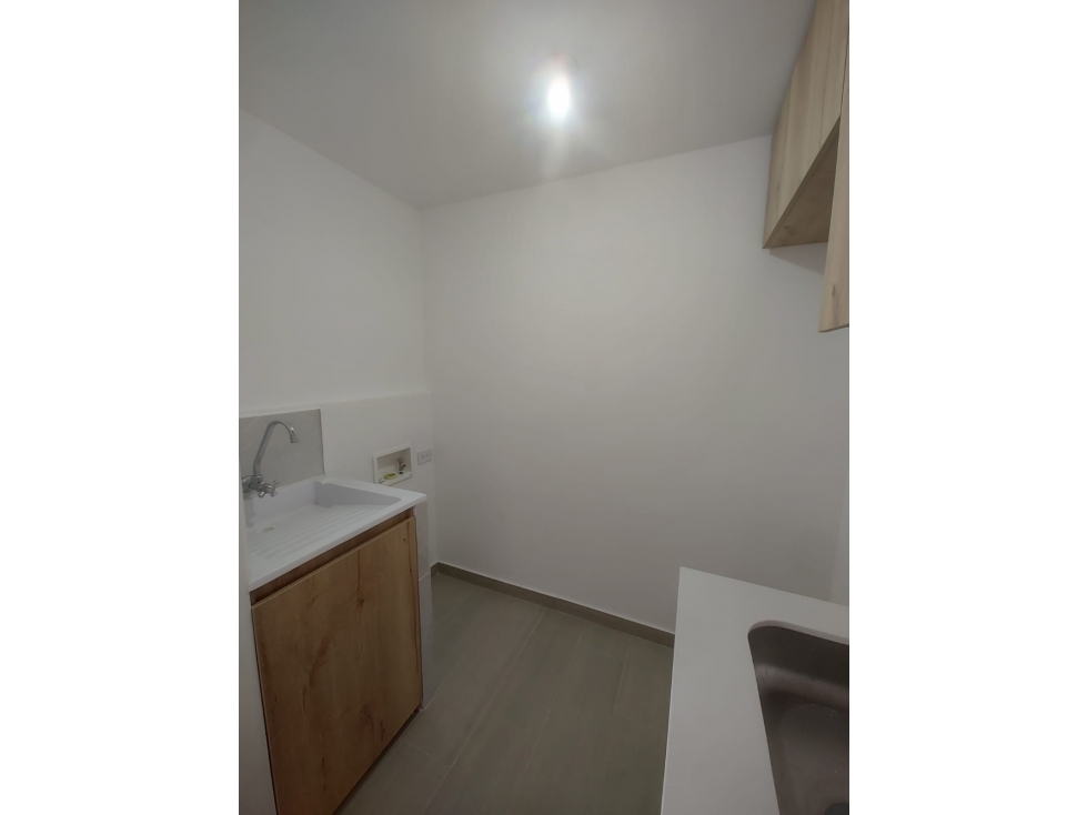 SE VENDE APARTAMENTO EN CIMARRONAS,RIONEGRO