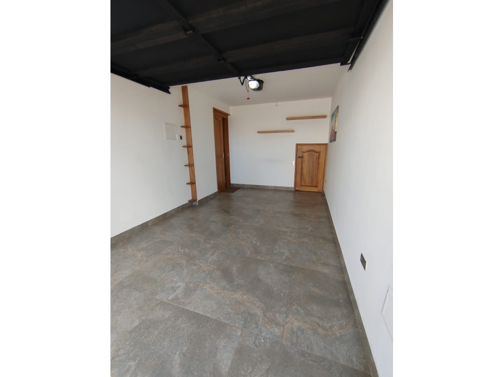 SE VENDE CASA CAMPESTRE EN LLANOGRANDE,RIONEGRO