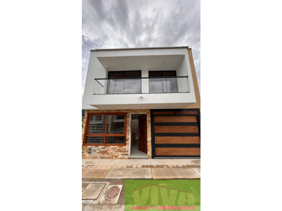 SE VENDE CASA EN EL TAMBO,LA CEJA