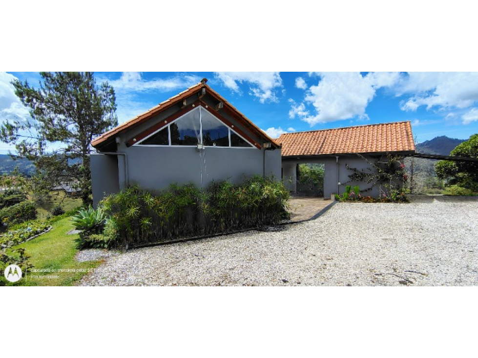 Se vende casa en el Retiro