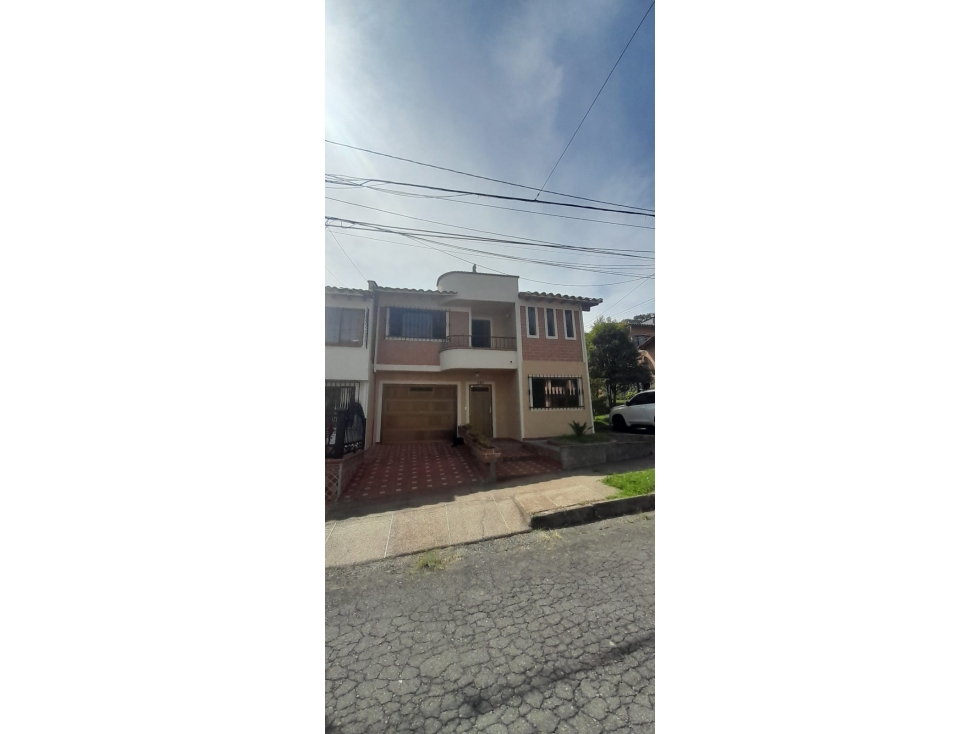 CASA EN VENTA, BARRIO ALAMEDA, RIONEGRO