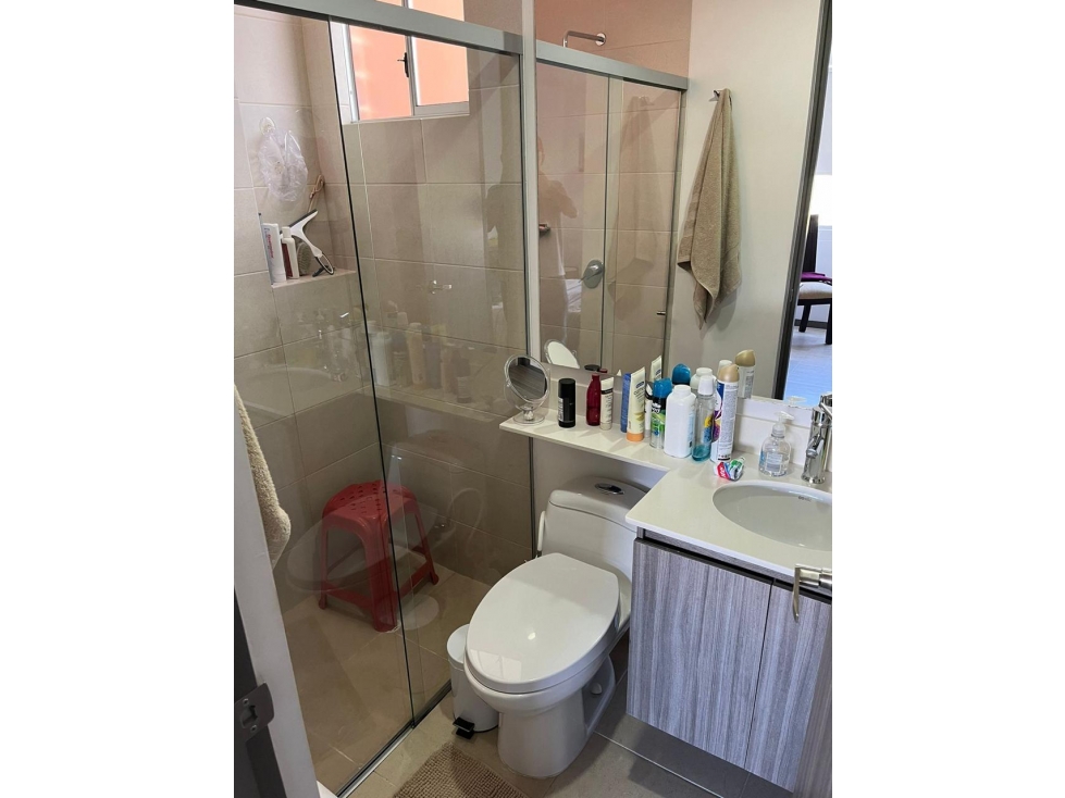 SE VENDE APARTAMENTO EN RIOGRANDE HABITAT,SECTOR LOS COLEGIOS. — foto 2
