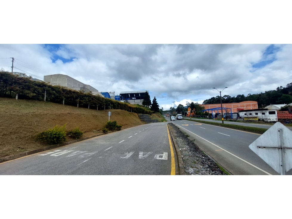 SE VENDE LOTE,CENTRO EMP.PUERTA DE ORIENTE,GUARNE — foto 2