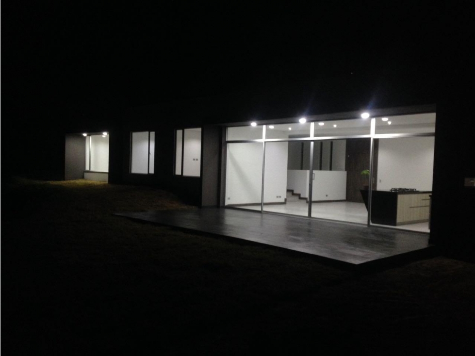 SE VENDE CASA EN CONDOMINIO NEOMA,GUARNE. - 2