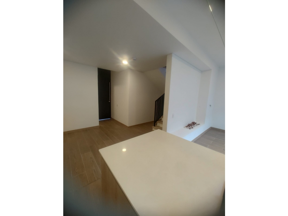 SE VENDE CASA EN LAS AFUERAS DE LA CEJA — foto 2