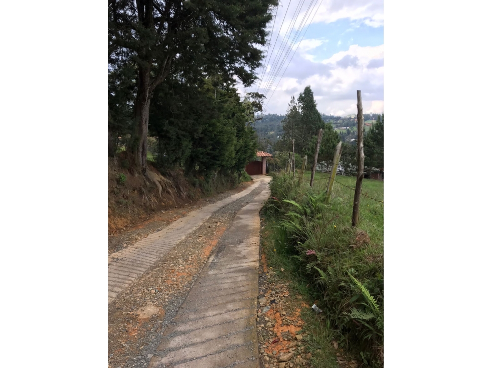SE VENDE LOTE EN PIEDRAS BLANCAS,GUARNE — foto 2