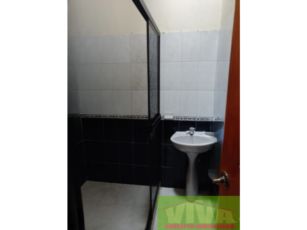 SE VENDE CASA CERCA AL COMANDO DEL PORVENIR,RIONEGRO — foto 2