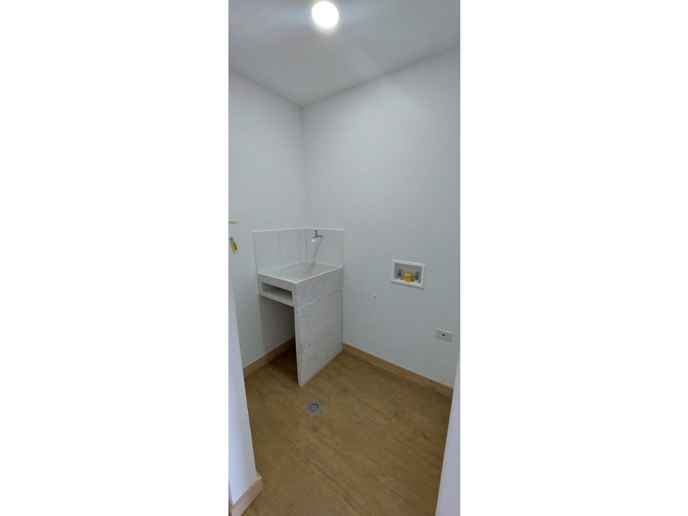 SE VENDE APARTAMENTO EN ALCARAVANES,MARINILLA — foto 5