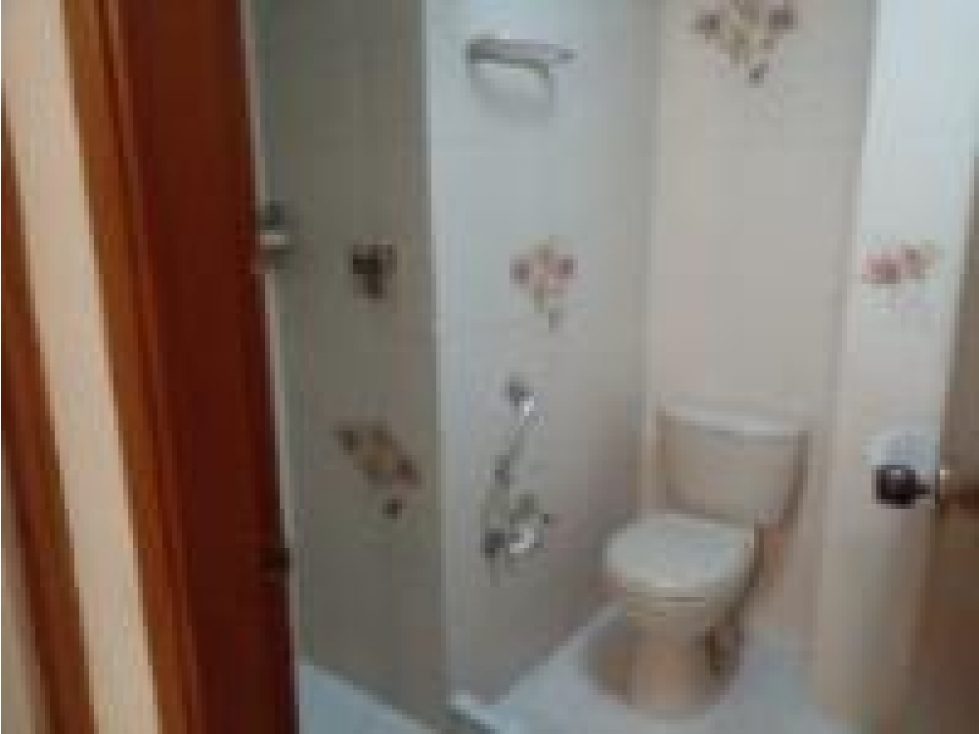 APARTAMENTO EN VENTA, CARLOS E RESTREPO, MEDELLIN — foto 2
