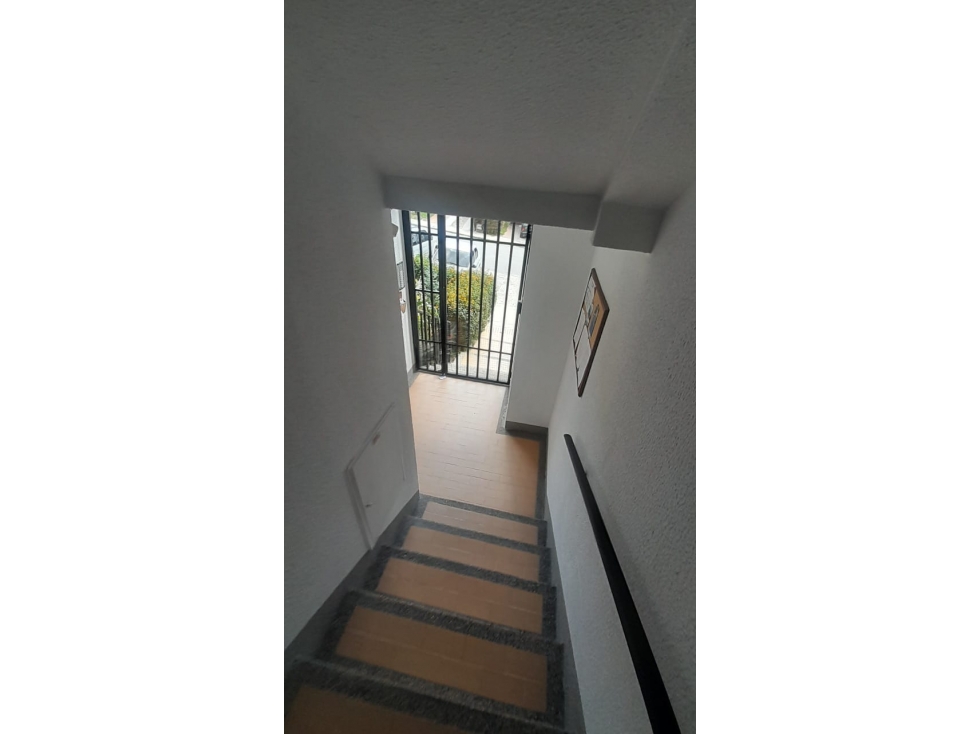 APARTAMENTO EN VENTA, EL RETIRO — foto 3