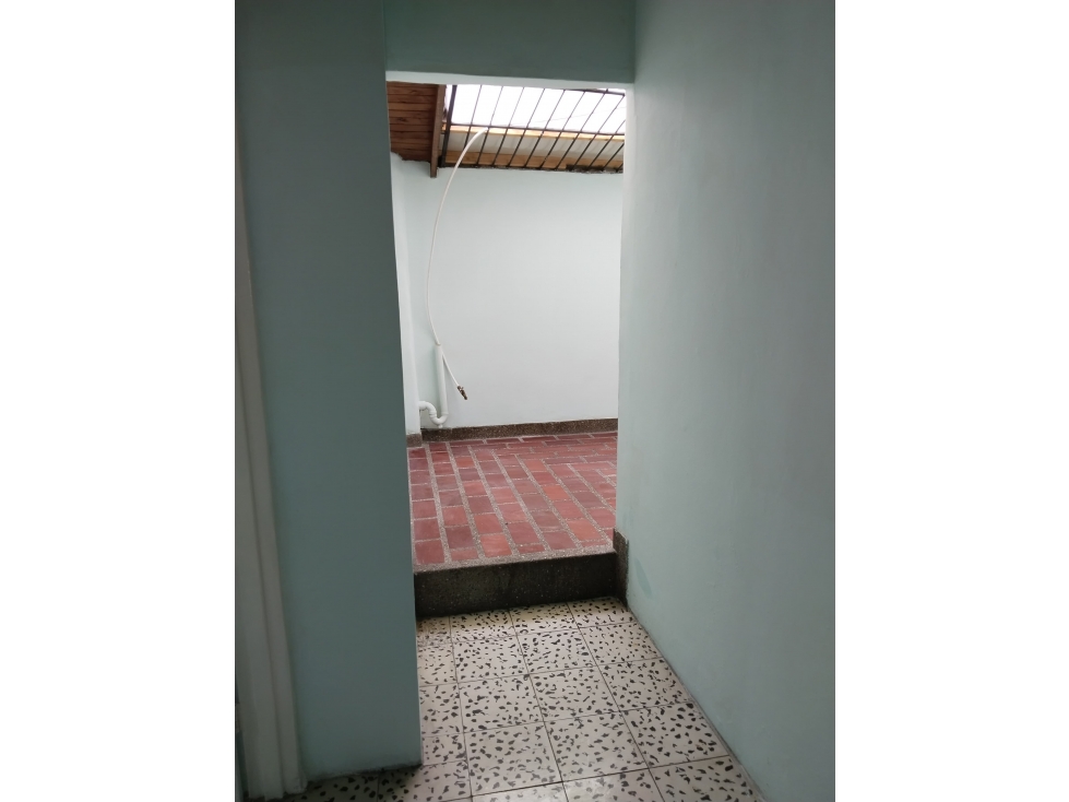 SE VENDE APARTAMENTO EN MANRIQUE,MEDELLIN — foto 3