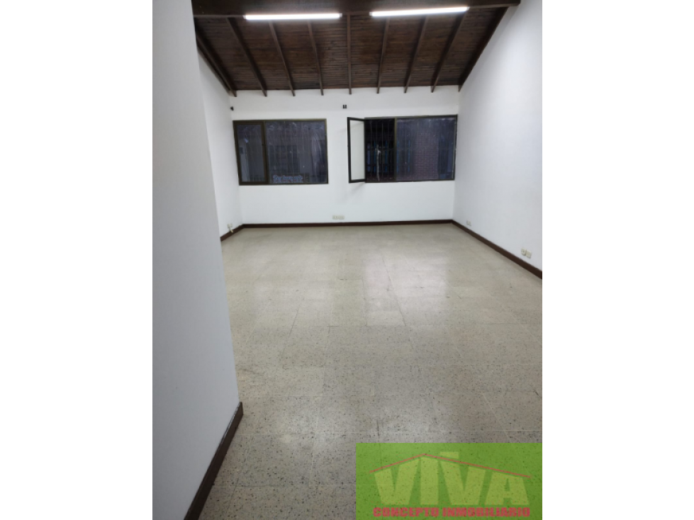 SE VENDE LOCAL CERCA AL CENTRO DE LA CEJA - 3