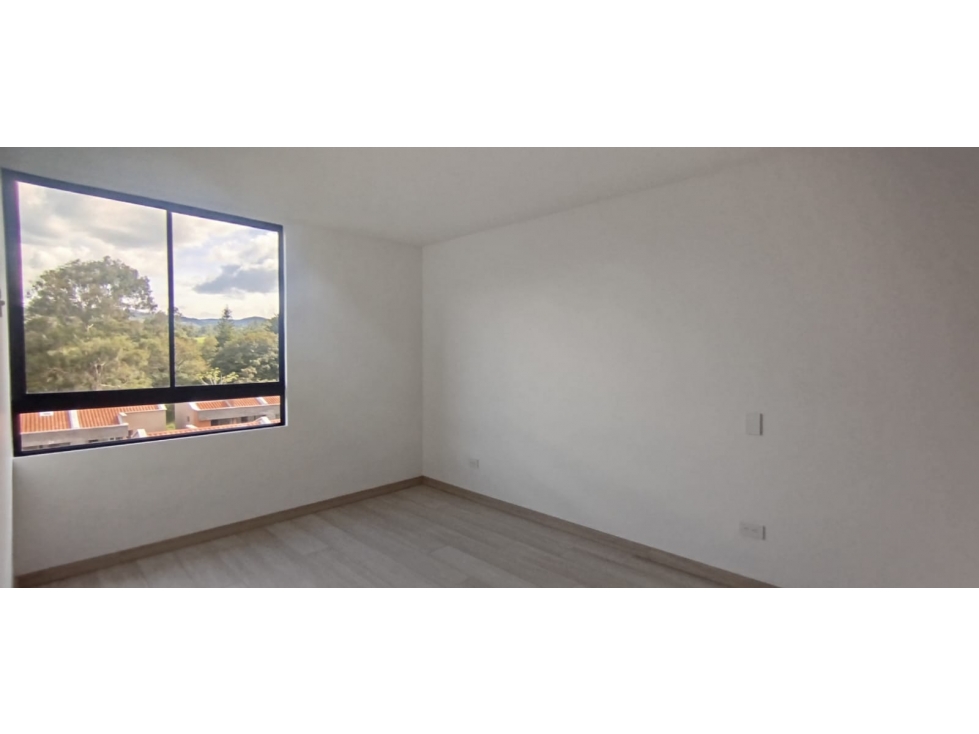 APARTAMENTO EN VENTA, RETIRO DE AVIGNON, EL RETIRO — foto 3