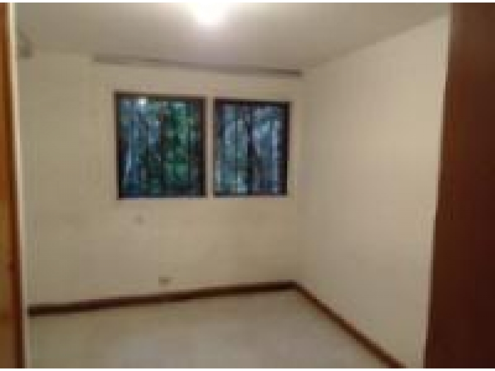 APARTAMENTO EN VENTA, CARLOS E RESTREPO, MEDELLIN — foto 3