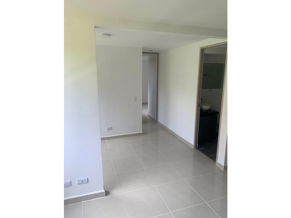 SE VENDE APARTAMNETO EN URBANIZACION ALEGRIA,SECTOR FONTIBON — foto 4