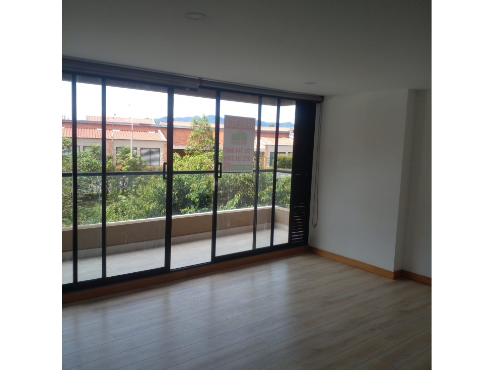 Se vende apartamento en unidad cerrada — foto 4