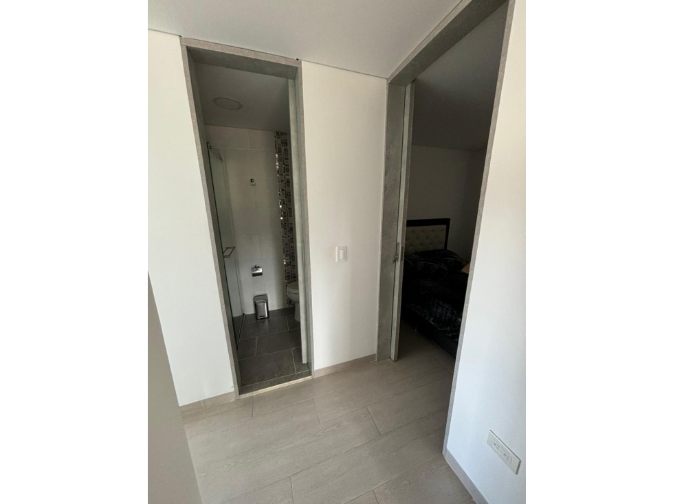 SE VENDE APARTAMENTO,EL EL SANTURAIO,DIFICIO LOS COLORES DEL ARCOIRIS — foto 5